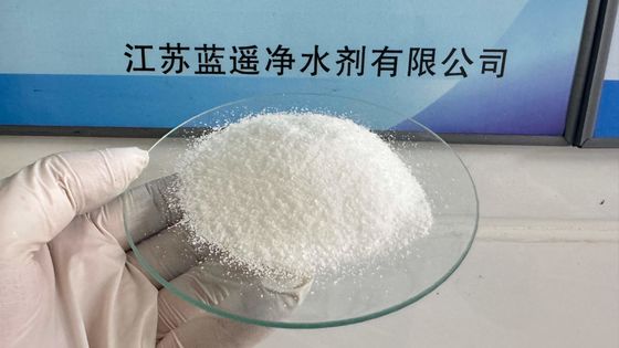 고체 외관 수처리 애니온 카티온 및 고 이온 전하가 있는 폴리아크라라미드